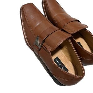 Brown dress shoes